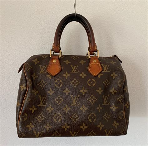 louis vuitton bags pictures|louis vuitton handbags older models.